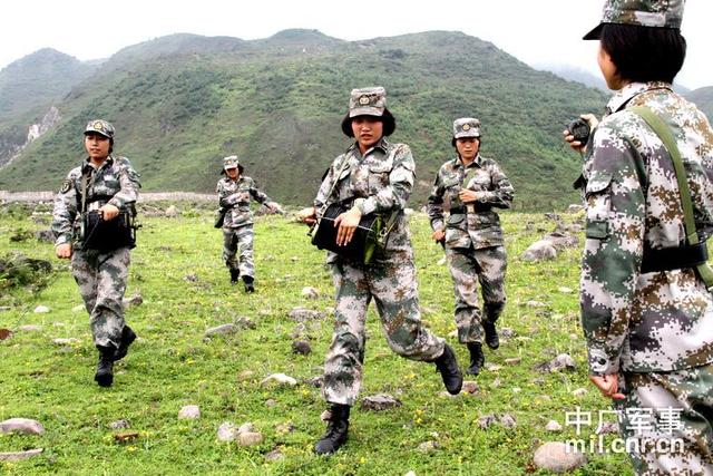 荆门炮兵女兵名单揭晓，荣耀时刻展现女性力量